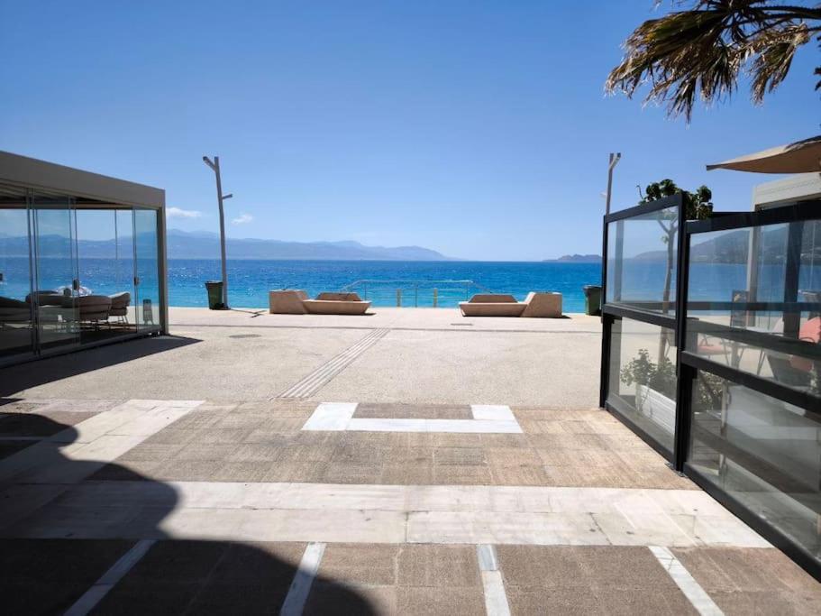 Apartment 50 Meters From The Beach Λουτράκι Εξωτερικό φωτογραφία