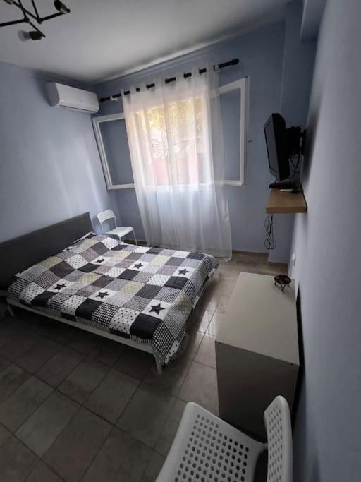 Apartment 50 Meters From The Beach Λουτράκι Εξωτερικό φωτογραφία