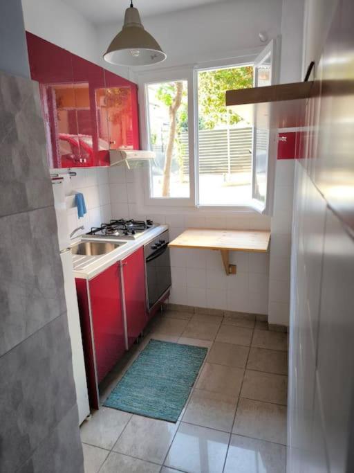 Apartment 50 Meters From The Beach Λουτράκι Εξωτερικό φωτογραφία